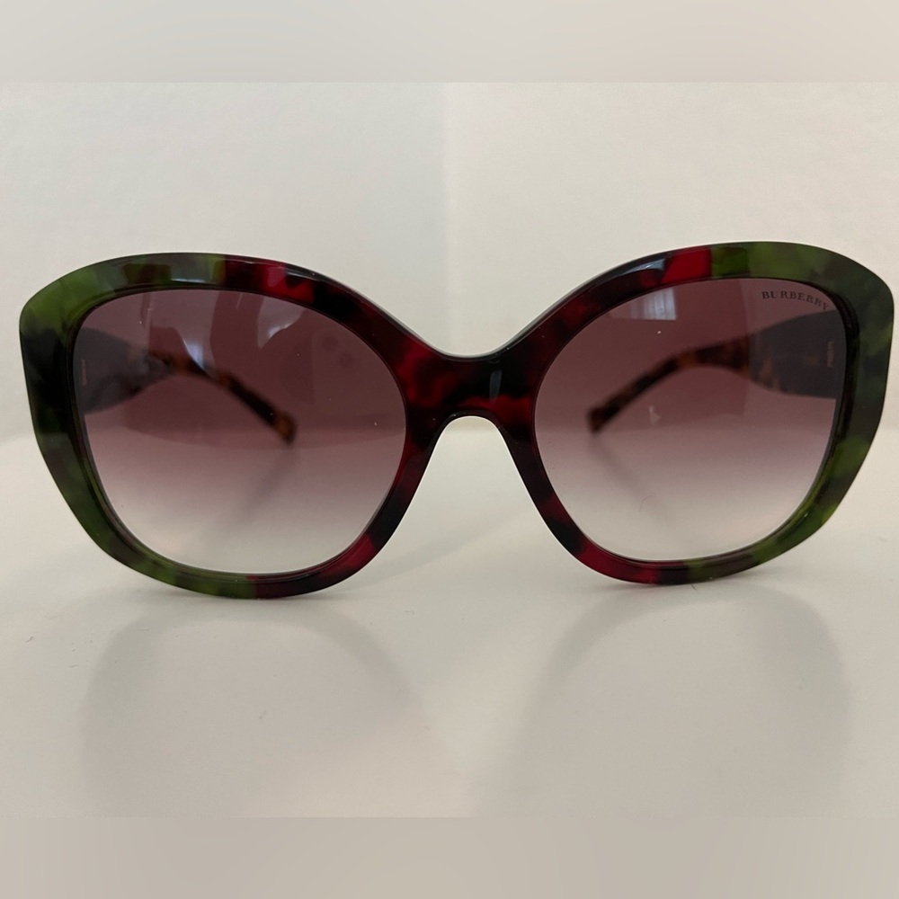 Authentic Burberry Red and Green Oversized Sunglasses
